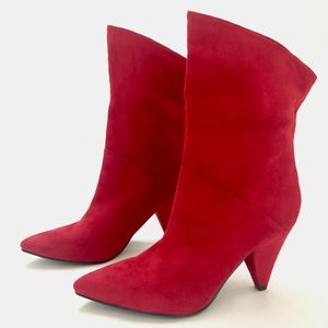 indi go rd. Size 9 women's red booties - Beauties!